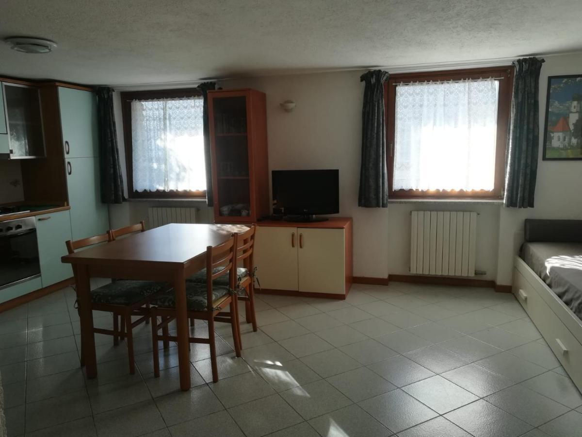Roisan Appartamento Con Vista Chez Mary מראה חיצוני תמונה